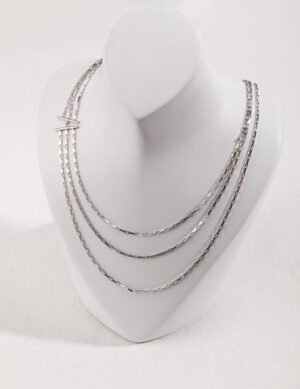 Triple chains necklace