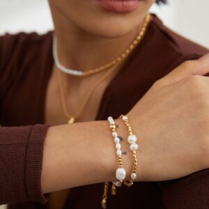 Sara Pearl Bracelet